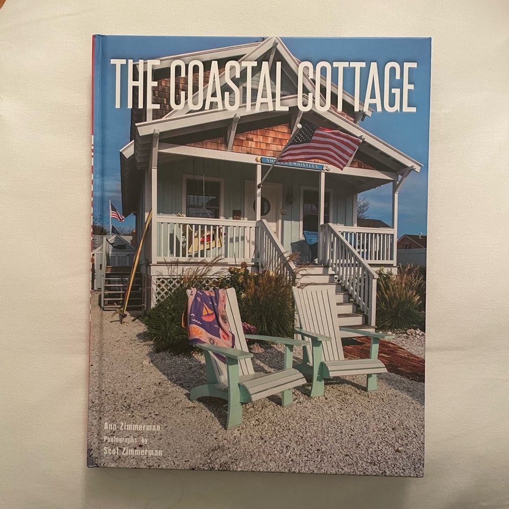 The Coastal Cottage Book